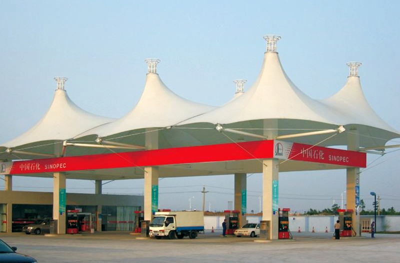 膜結(jié)構(gòu)加油站有什么優(yōu)點？為什么加油站頂棚優(yōu)先選擇膜結(jié)構(gòu)？