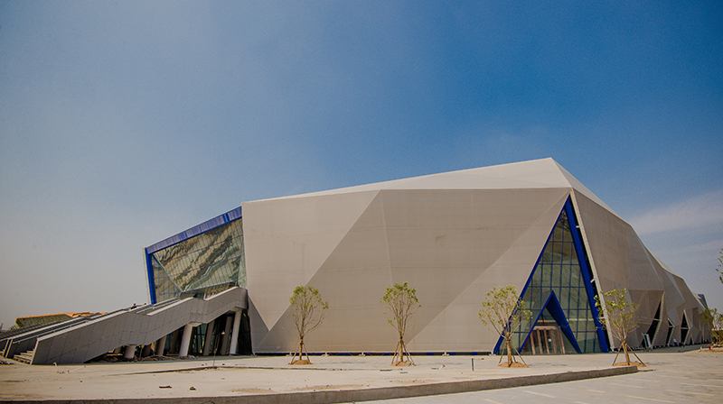 ETFE膜結(jié)構(gòu)材料與PTFE膜結(jié)構(gòu)材料哪個(gè)更好？分別有什么特點(diǎn)？