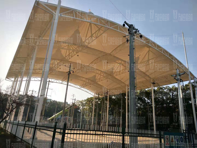 張拉膜結(jié)構(gòu)廠家哪家好？該如何選擇張拉膜結(jié)構(gòu)廠家？