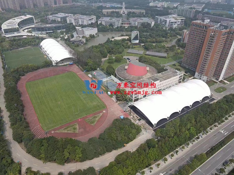 寧波諾丁漢大學(xué)室外運(yùn)動(dòng)場(chǎng)地改擴(kuò)建項(xiàng)目膜結(jié)構(gòu)工程完工 寧波諾丁漢大學(xué)室外運(yùn)動(dòng)場(chǎng)地改擴(kuò)建項(xiàng)目膜結(jié)構(gòu)工程完工