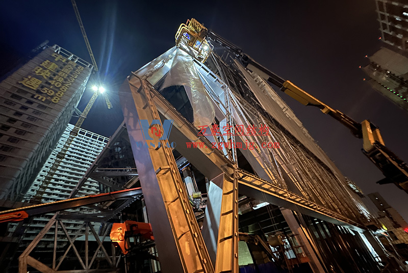 成都中建錦源匯膜結(jié)構(gòu)工程項目現(xiàn)場施工進(jìn)展