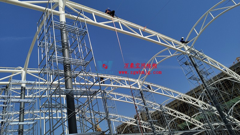 勞動最光榮，致敬一線工作者！