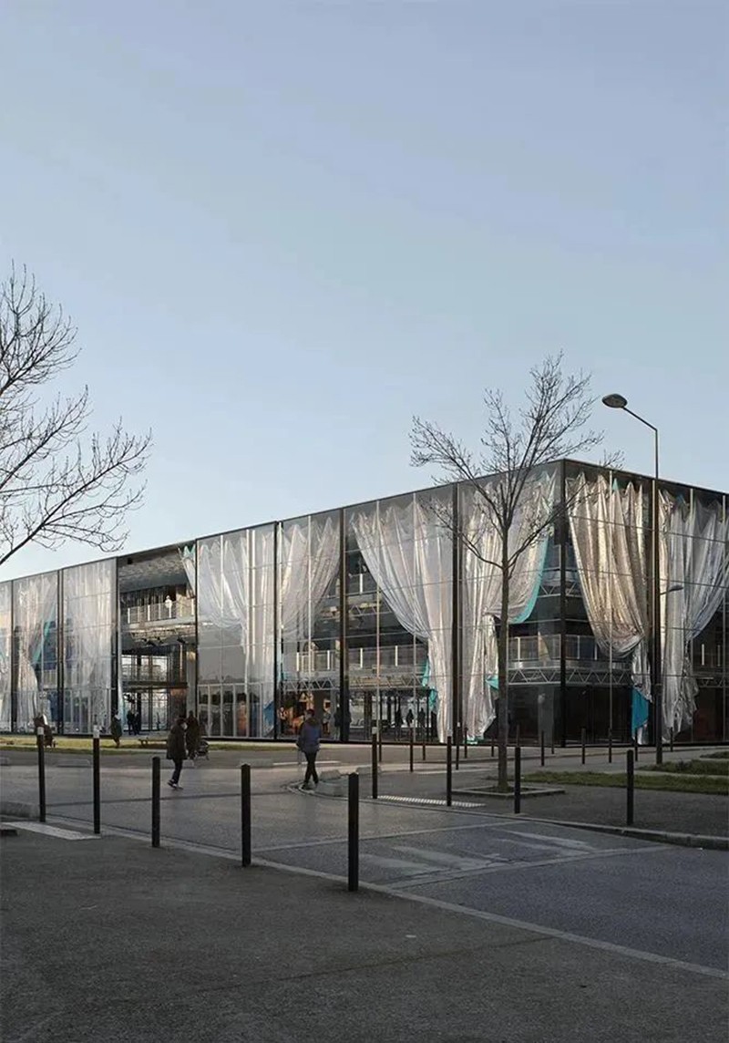 又要透光，又要遮陽