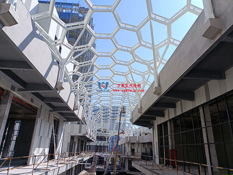 嘉興長(zhǎng)安里ETFE氣枕鋼膜結(jié)構(gòu)頂棚工程 嘉興長(zhǎng)安里ETFE氣枕鋼膜結(jié)構(gòu)頂棚工程