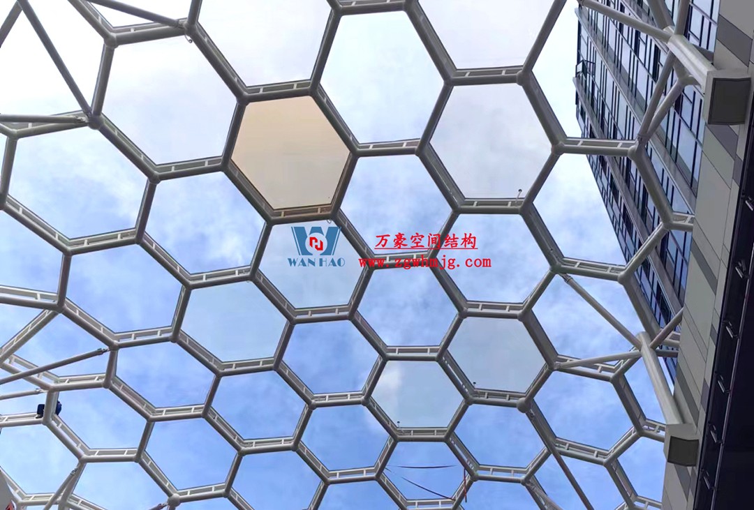 賦含夢(mèng)幻色彩的商業(yè)街膜結(jié)構(gòu)天幕，即將閃亮登場(chǎng)！