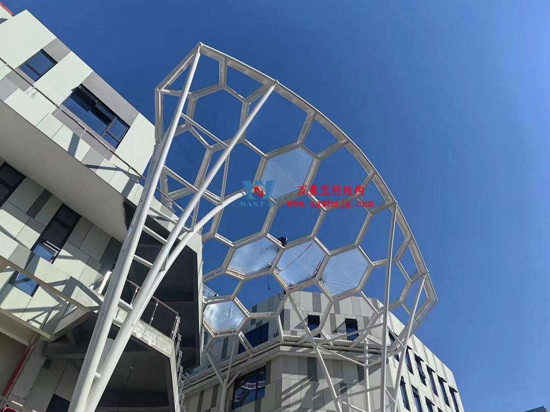 賦含夢(mèng)幻色彩的商業(yè)街膜結(jié)構(gòu)天幕，即將閃亮登場(chǎng)！