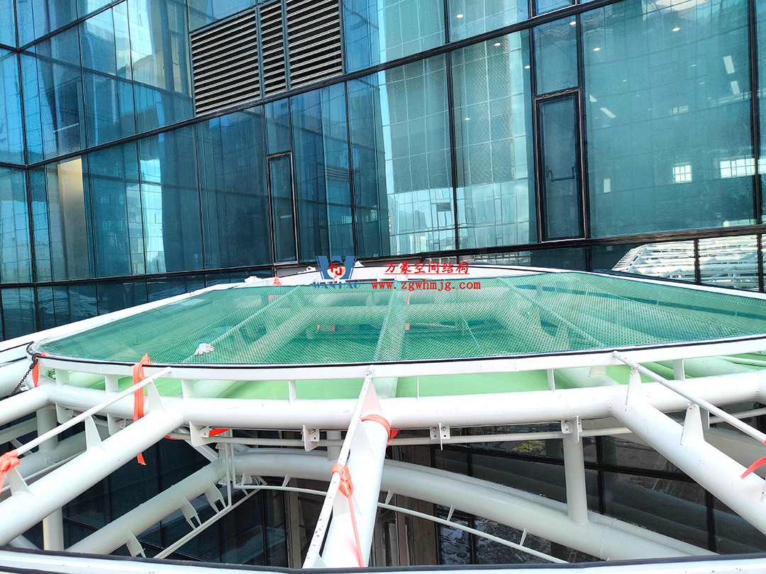 萬(wàn)豪—杭州博多森谷ETFE氣枕連廊天幕項(xiàng)目迎來(lái)新進(jìn)展