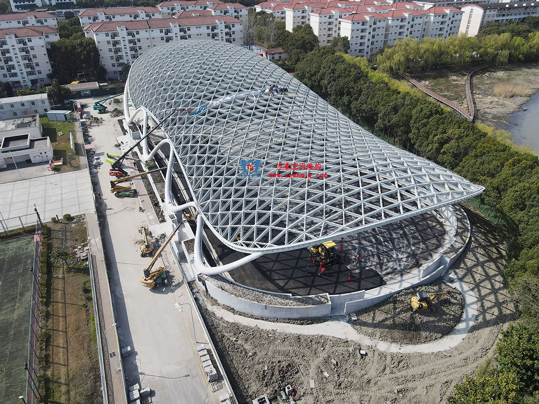 上海工程技術(shù)大學(xué)松江校區(qū)風(fēng)雨操場(chǎng)ETFE膜結(jié)構(gòu)工程 上海工程技術(shù)大學(xué)松江校區(qū)風(fēng)雨操場(chǎng)ETFE膜結(jié)構(gòu)工程