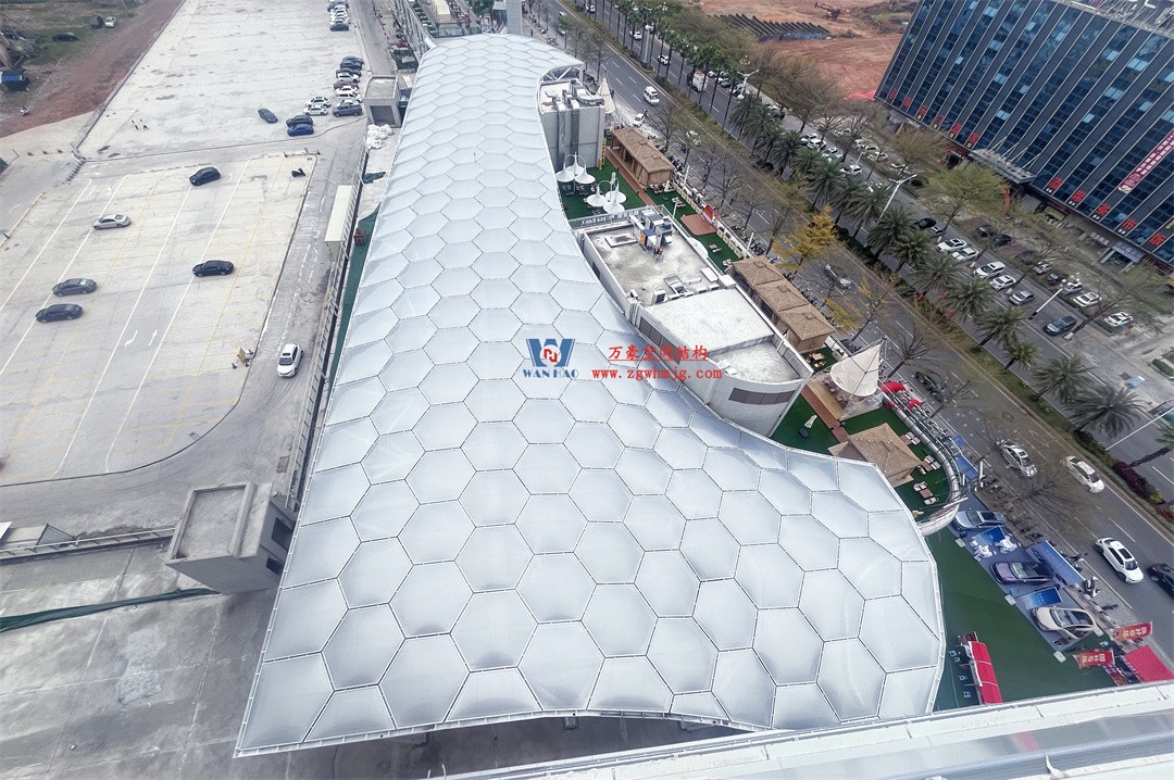 茂名總匯天街ETFE氣枕商業(yè)天幕，打造光影藝術(shù)“場景”