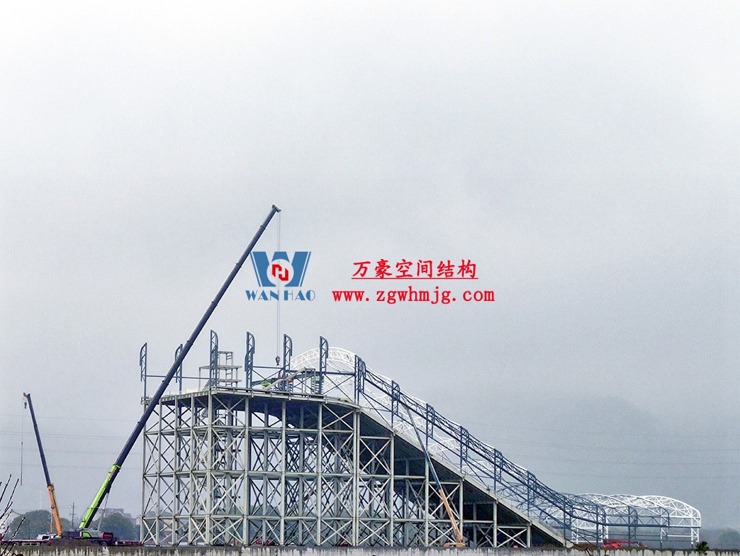 馭風(fēng)逐沙，織就賽道美學(xué)——比亞迪紹興嵊州賽車場(chǎng)干拔沙坡觀景平臺(tái)鋼膜結(jié)構(gòu)