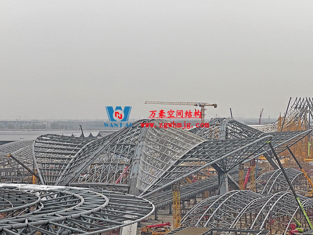 鄭州中原高鐵港數(shù)字展貿(mào)城鋼結(jié)構(gòu)項目 鄭州中原高鐵港數(shù)字展貿(mào)城鋼結(jié)構(gòu)項目