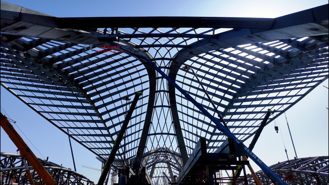 鄭州新地標(biāo)丨萬豪打造中原國(guó)際會(huì)展中心