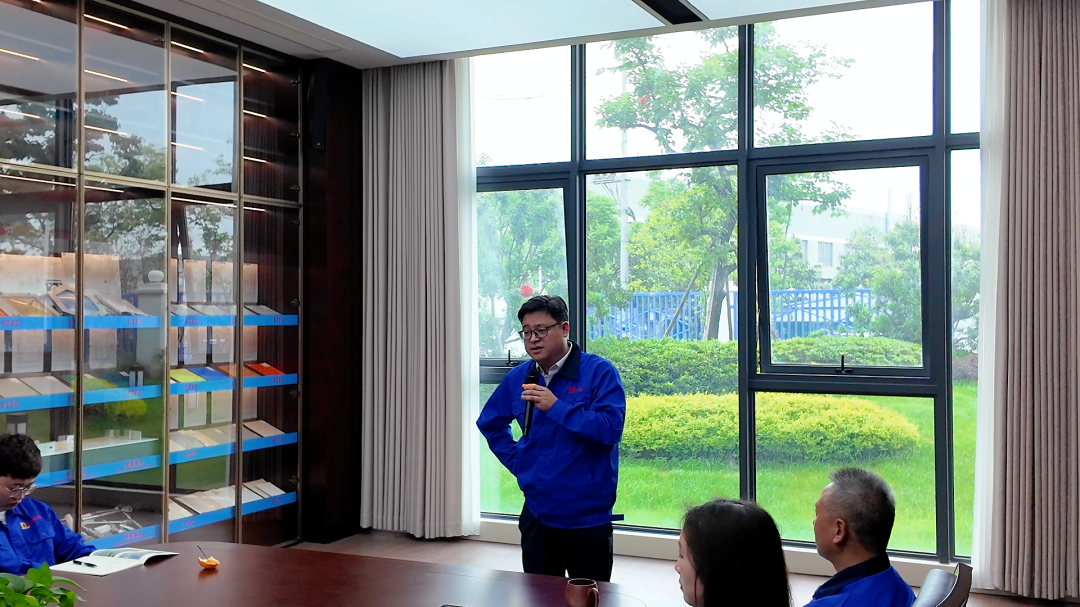 浙江萬豪空間結(jié)構(gòu)集團有限公司隆重舉行“匠心傳承·共筑未來”師徒大會！