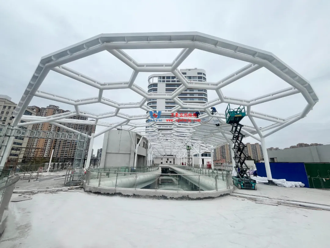 廣州茂名總匯天街商業(yè)街ETFE膜結(jié)構(gòu)工程 廣州茂名總匯天街商業(yè)街ETFE膜結(jié)構(gòu)工程