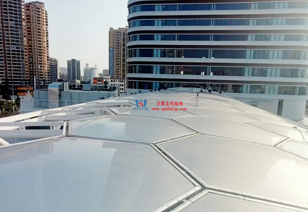 廣州茂名總匯天街商業(yè)街ETFE膜結(jié)構(gòu)項(xiàng)目 廣州茂名總匯天街商業(yè)街ETFE膜結(jié)構(gòu)項(xiàng)目