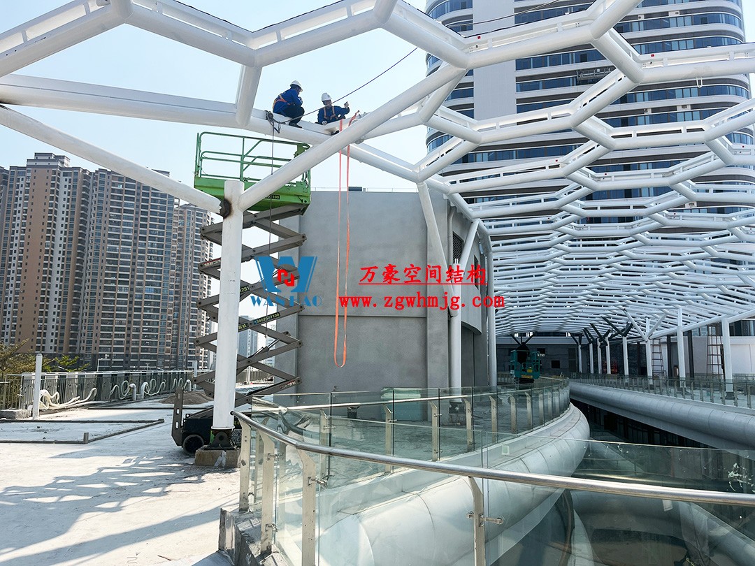 廣州茂名總匯天街商業(yè)街鋼結(jié)構(gòu)工程 廣州茂名總匯天街商業(yè)街鋼結(jié)構(gòu)工程