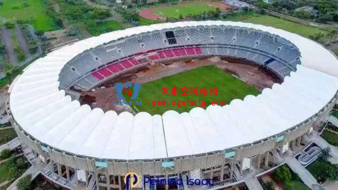 膜結(jié)構(gòu)體育場屋面安裝全解析:從技術(shù)要點(diǎn)到經(jīng)典案例 膜結(jié)構(gòu)體育場屋面安裝全解析:從技術(shù)要點(diǎn)到經(jīng)典案例