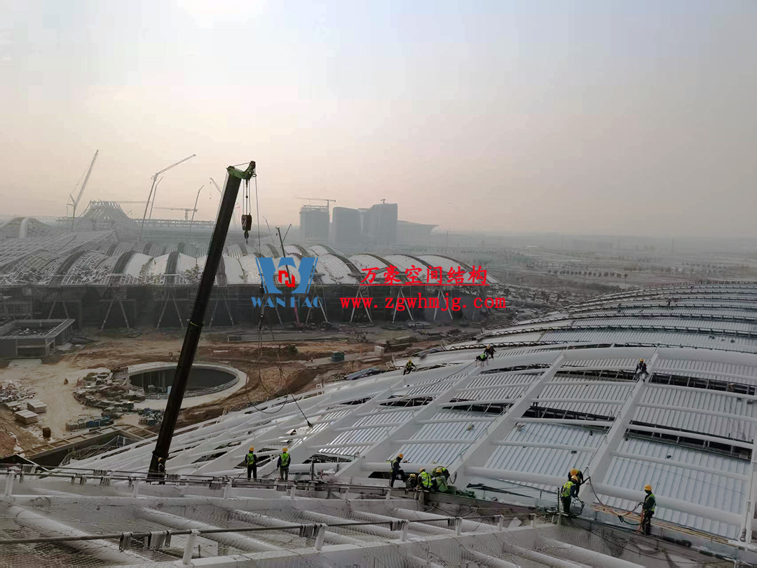 鄭州中原高鐵港數(shù)字展貿(mào)城ETFE膜結(jié)構(gòu) PTFE膜結(jié)構(gòu)項(xiàng)目