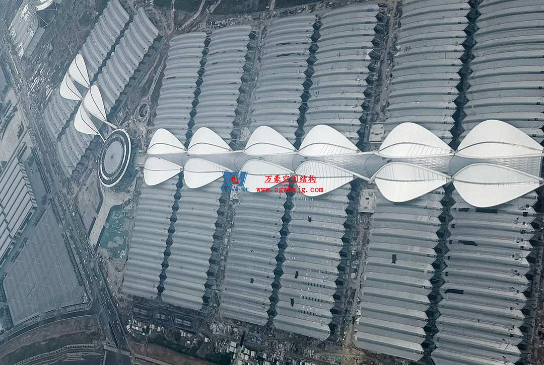 鄭州中原高鐵港數(shù)字展貿(mào)城ETFE PTFE膜結(jié)構(gòu)項目 鄭州中原高鐵港數(shù)字展貿(mào)城ETFE PTFE膜結(jié)構(gòu)項目