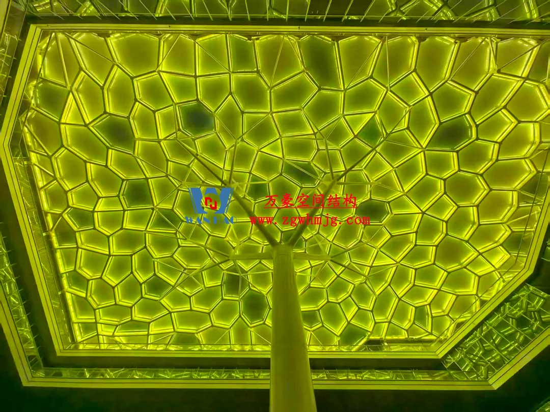 安吉縣昌碩小區(qū)地塊房產(chǎn)開發(fā)項(xiàng)目鋼結(jié)構(gòu)天幕工程